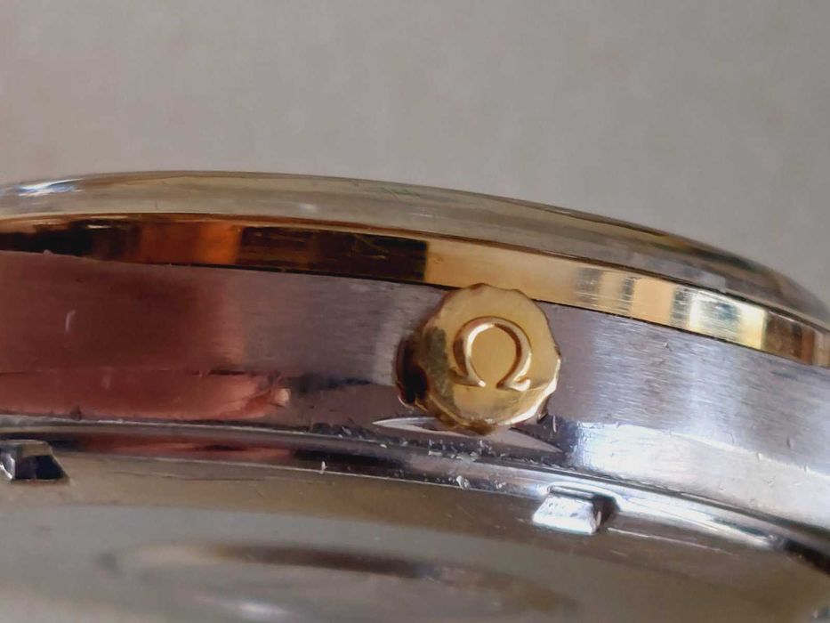 Омега,Omega Constellation,злато-стомана-електромеханичен часовник 70г.