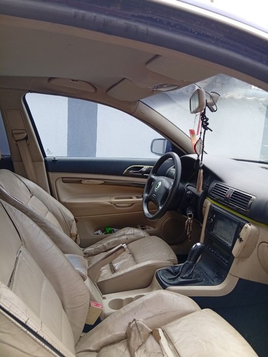 Vând Skoda superb 2