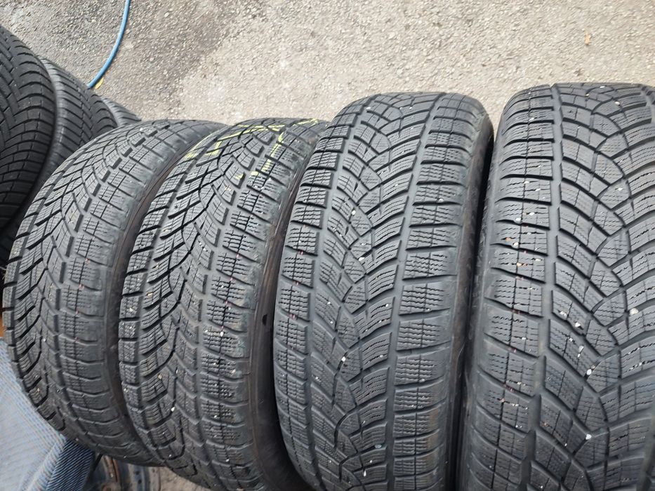 235/55/19" 4бр Good year ultra grip performance +suv dot3922,7mm