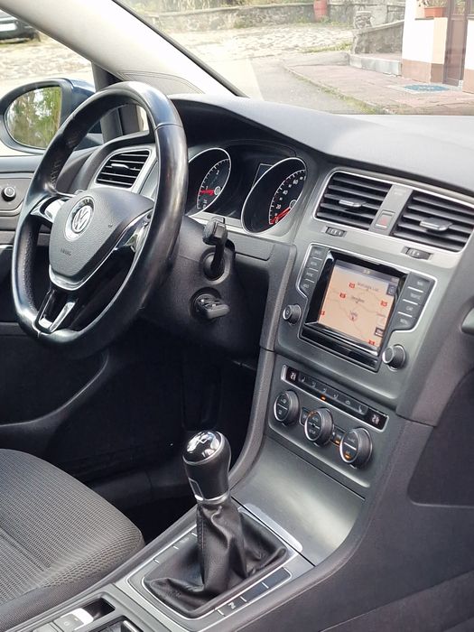 Volkswagen Golf 7  1.6 TDI Comfortline
