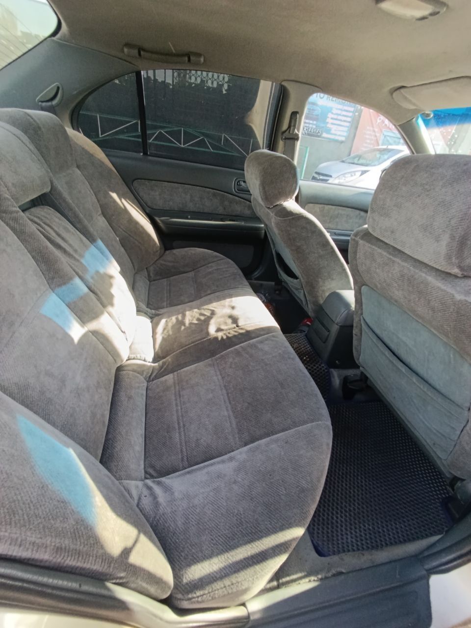 Nissan maxsima sotiladi