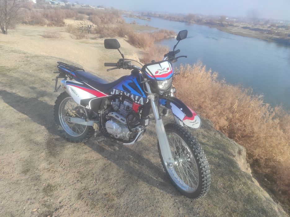 Продам мотоцикл  кроссик