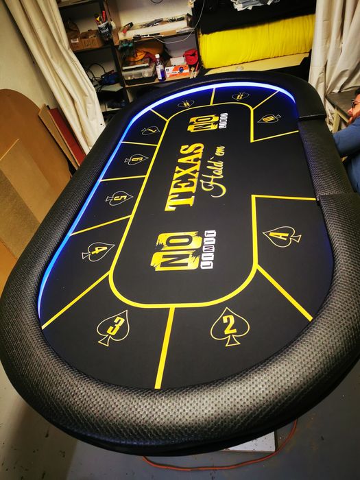 Mese de poker si de remy