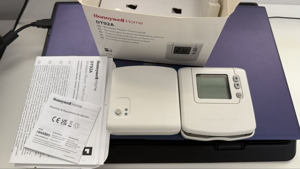 Termostat Honeywell Home DT92A