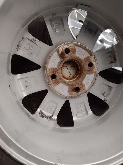 Перфектни 15-4х1143 ЕТ46 6j Мицубиши Колт CZC