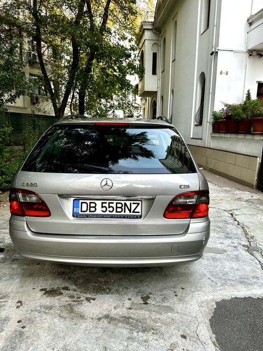Mercedes E220 CDI T- 2004