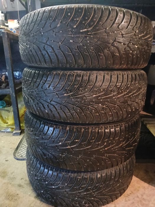 Зимние шины на 16.