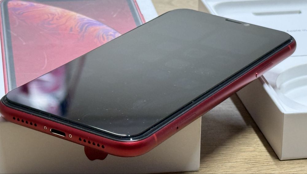 Iphone XR 64GB Red - Като Нов!!