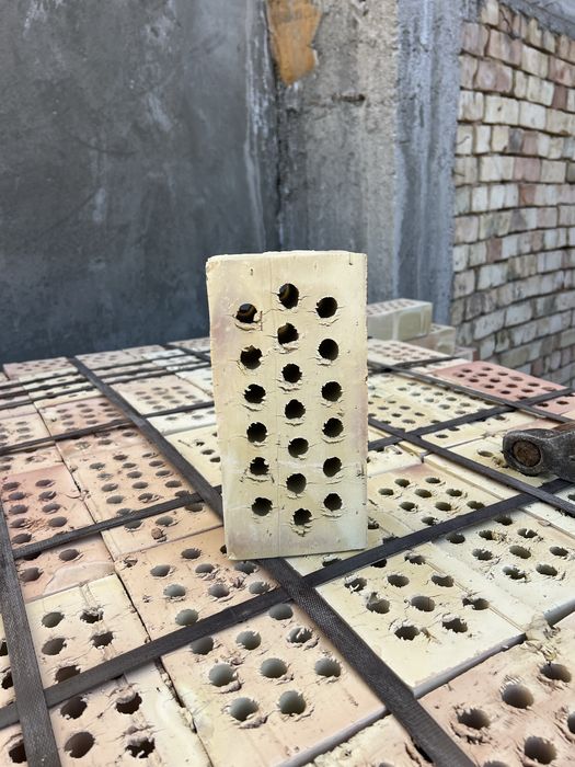 Pishgan g’isht sotiladi/Пишган гишт сотилади