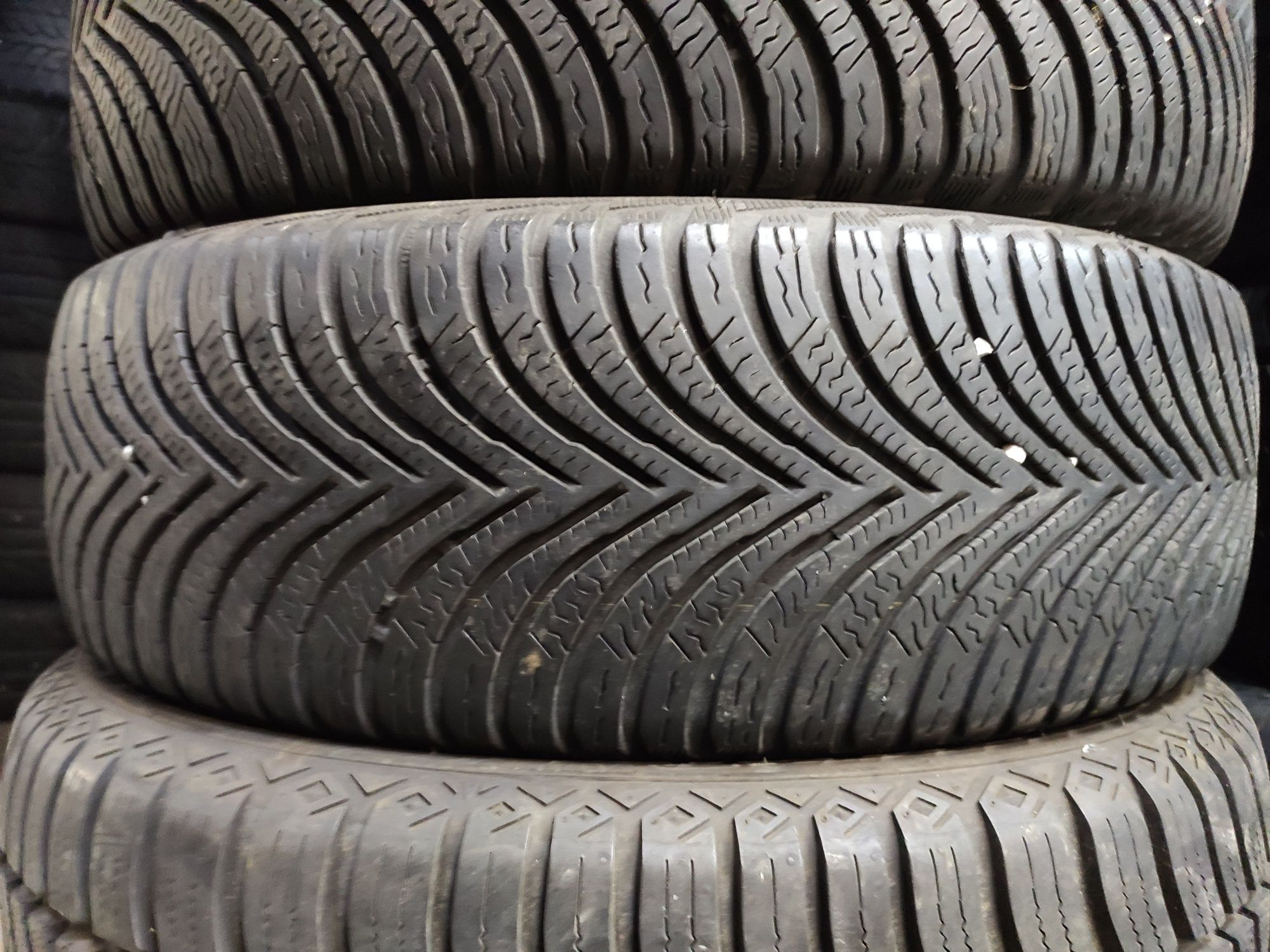 Гуми 205 60 16 - Michelin