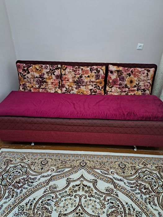 Продам 2 дивана б/у вхорошем состоянии