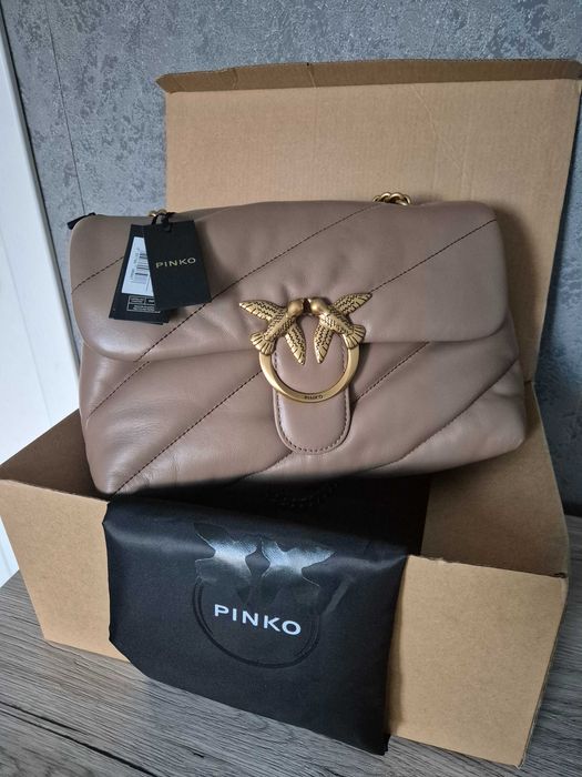 Нова чанта Pinko Love Puff Classic