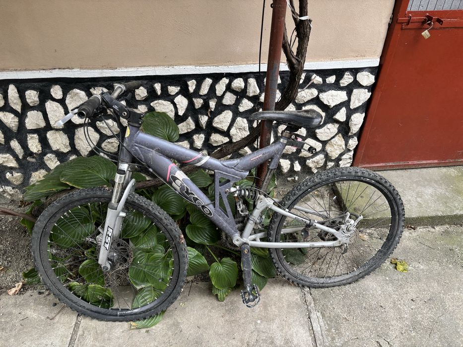 Vand diverse modele de biciclete .