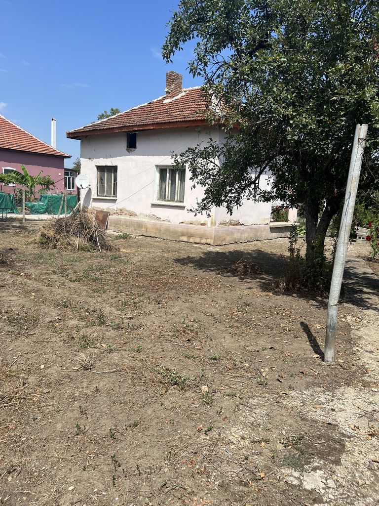 Продава се Къща в Козлодуй - 150 кв.м за 510 €/кв.м - Снимка #2