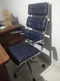 Кресло офисной качественный DAFNA и INDI
