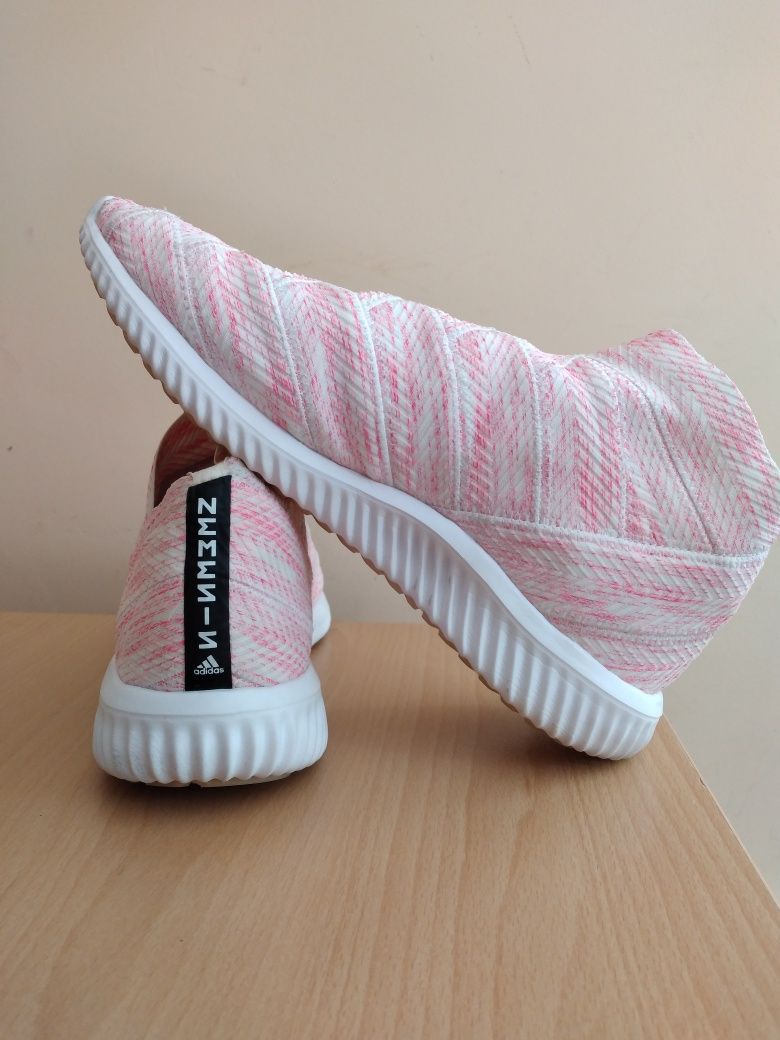 Футболни обувки Adidas Nemeziz