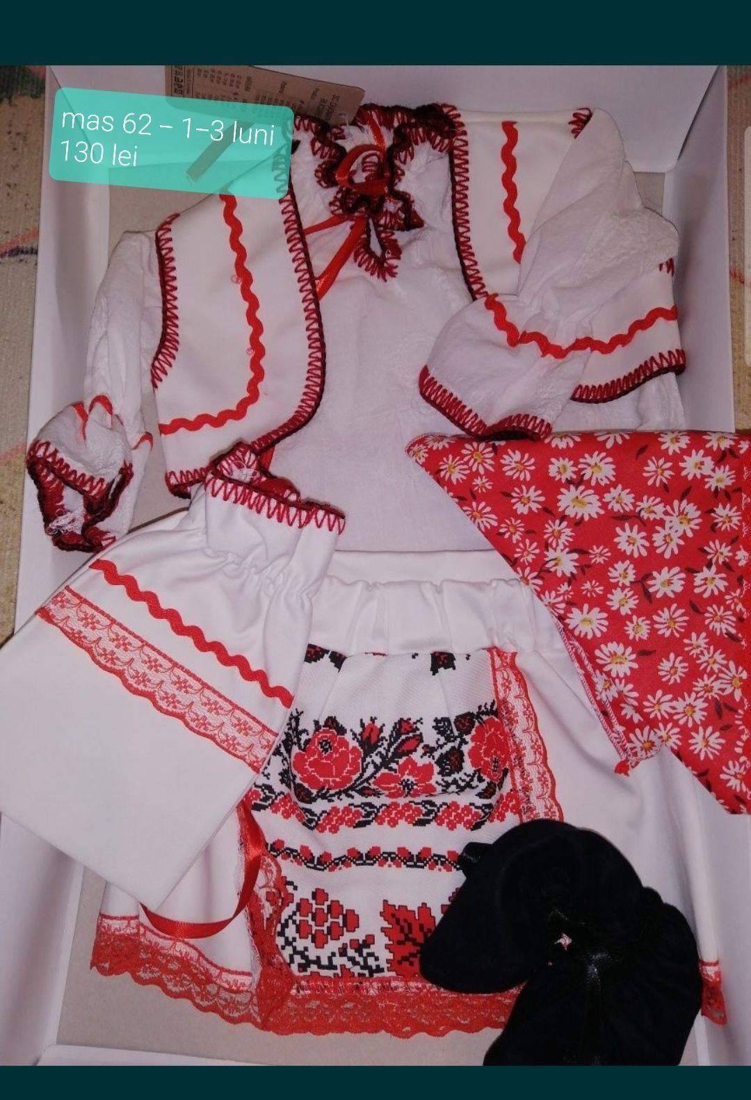 Costum traditional romanesc fetite