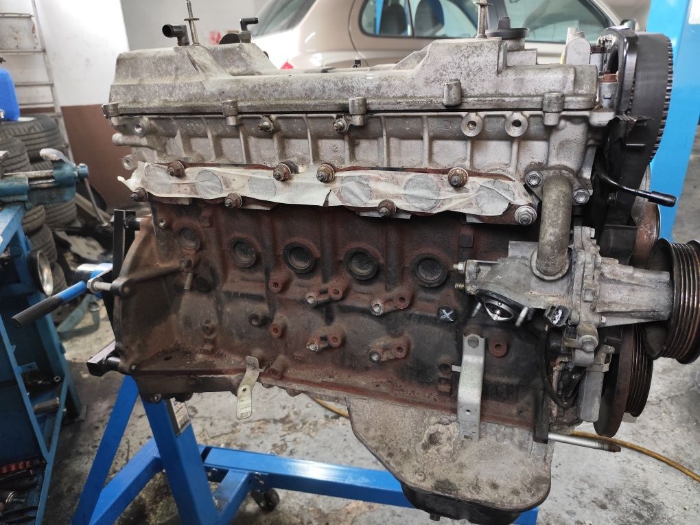 Двигател 2JZ-GE.
