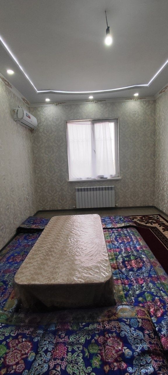 Variant bor. 2 xonali kvartira sotiladi 240mln krediti bor.