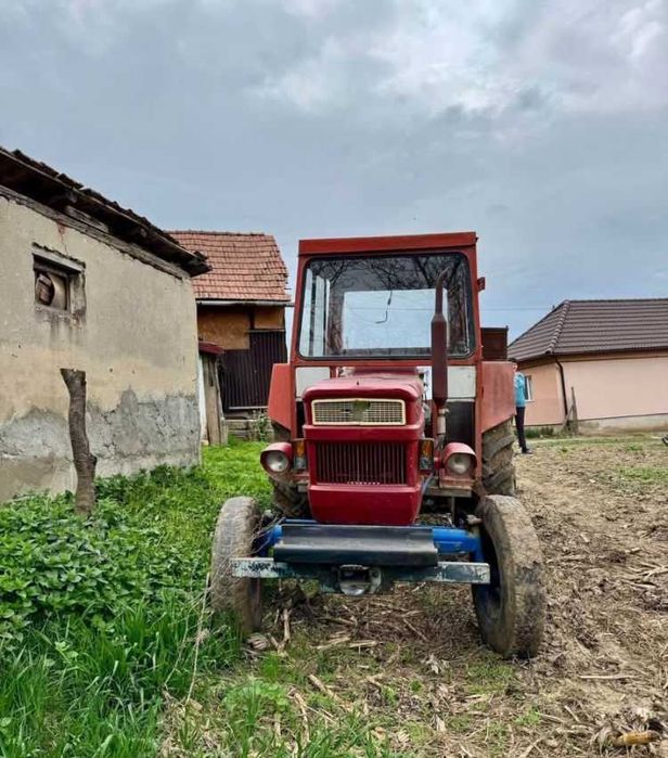 Vând tractor Fiat 640–64 CP, 4 pistoane – stare foarte buna intretinut