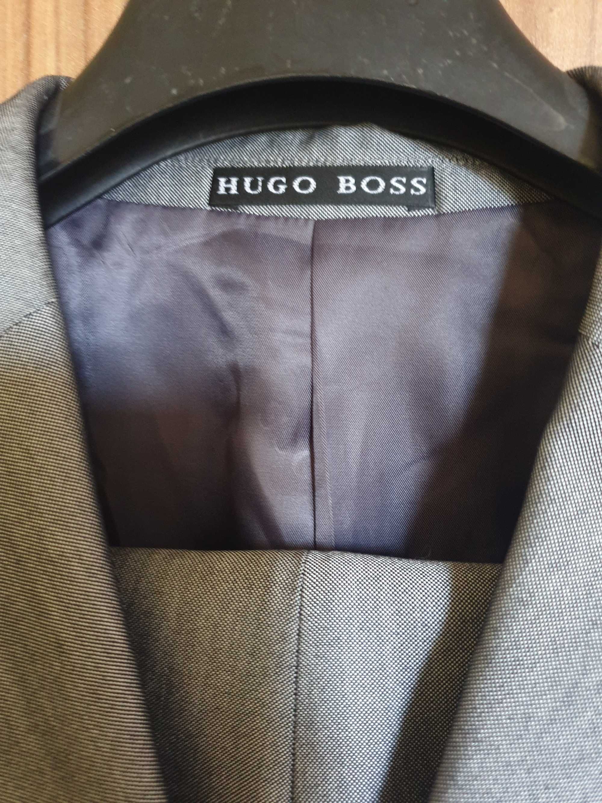 Елегантен официален костюм 
Хуго  Босс /  Hugo Boss -  сив
