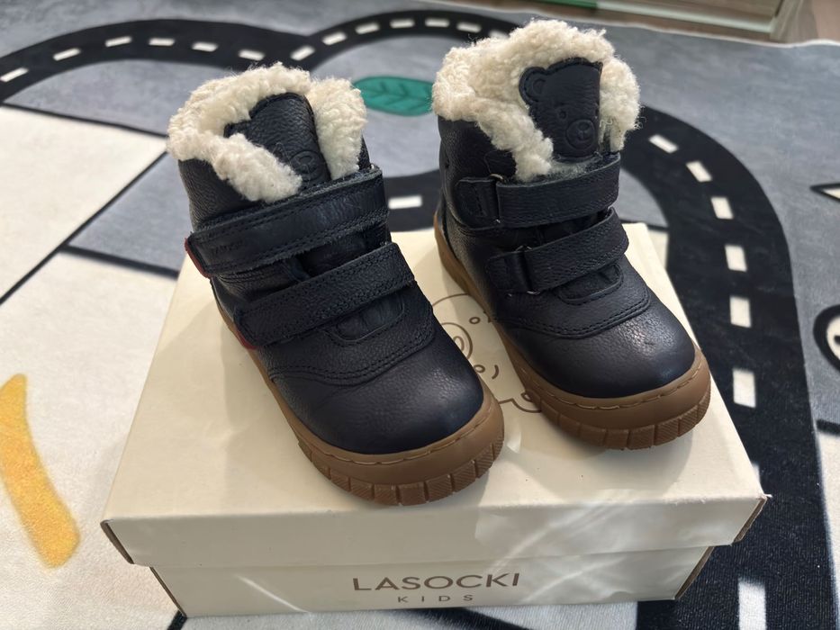 Детски ботушки носени 1 път