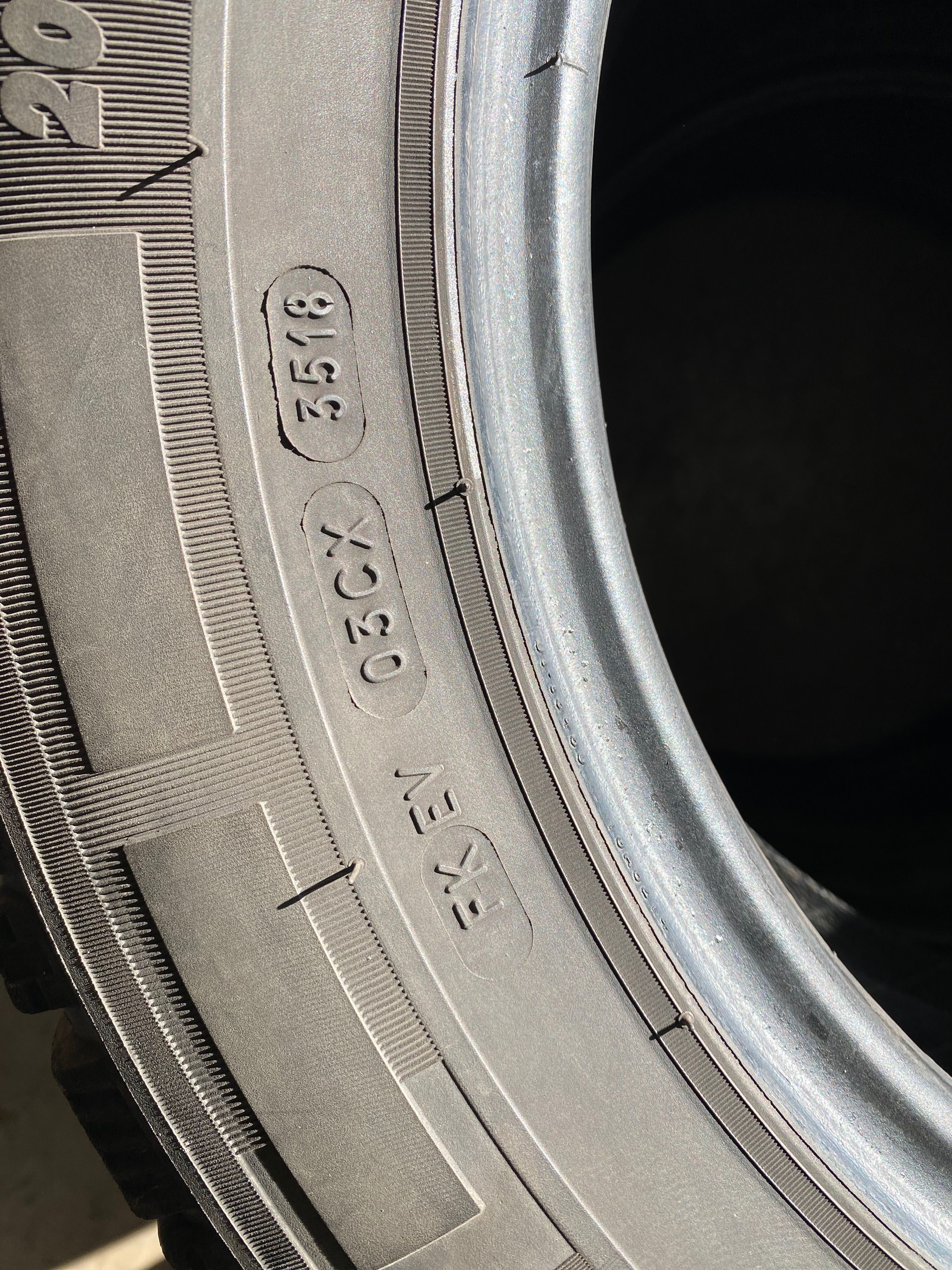 Зимни гуми MICHELIN 205/65R16C 107/105T AGILIS ALPIN за бус 4 броя