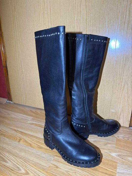 Кожени ботуши номер 36