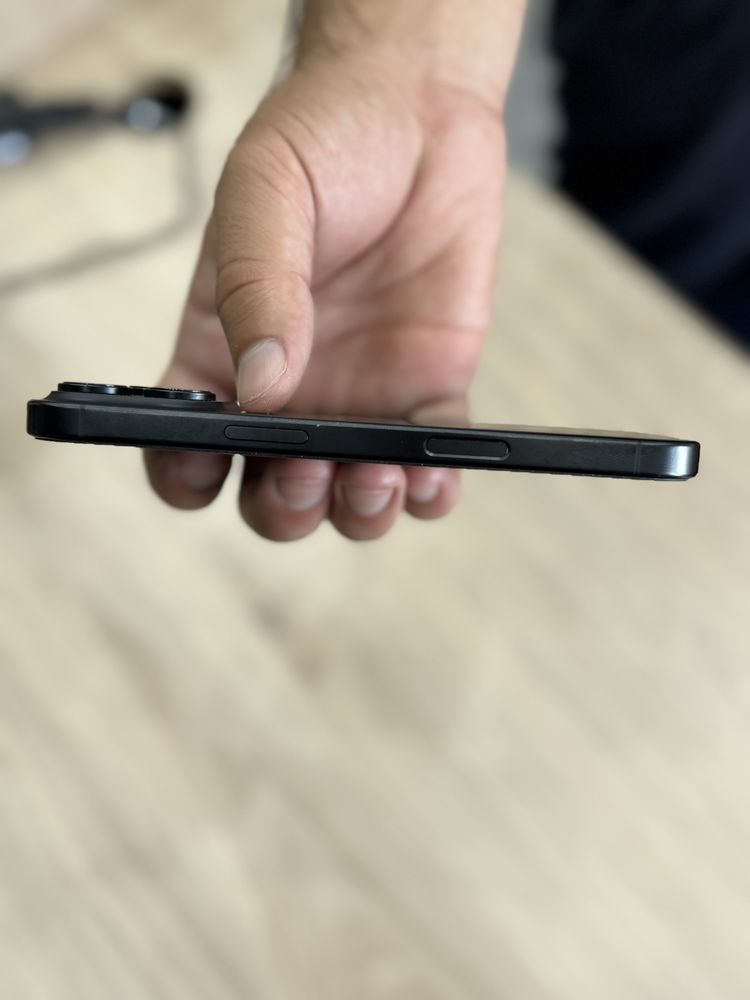 Iphone 16 pro lla ideal