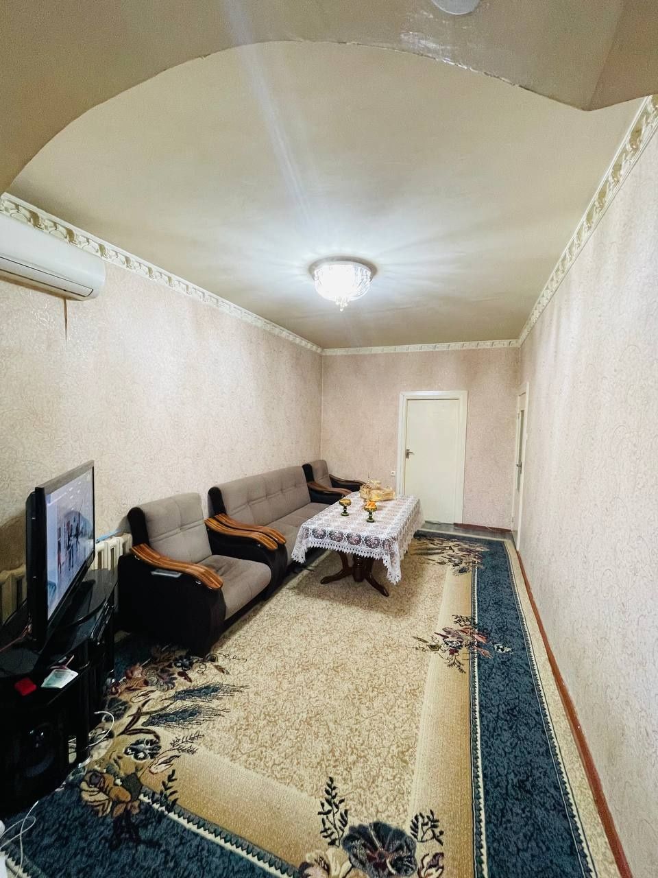 Продаётся срочно! квартира в яшнабадском районе возле метро 3 бекат