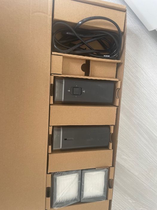 Vând IRobot model e6