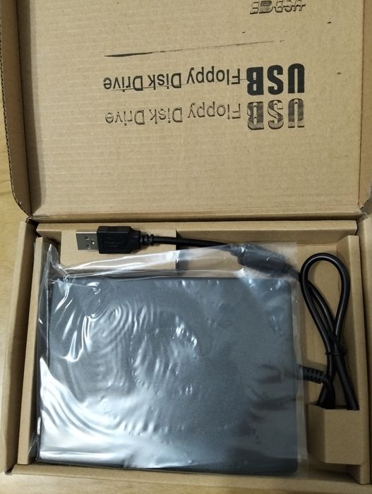 Внешний USB привод для дискет