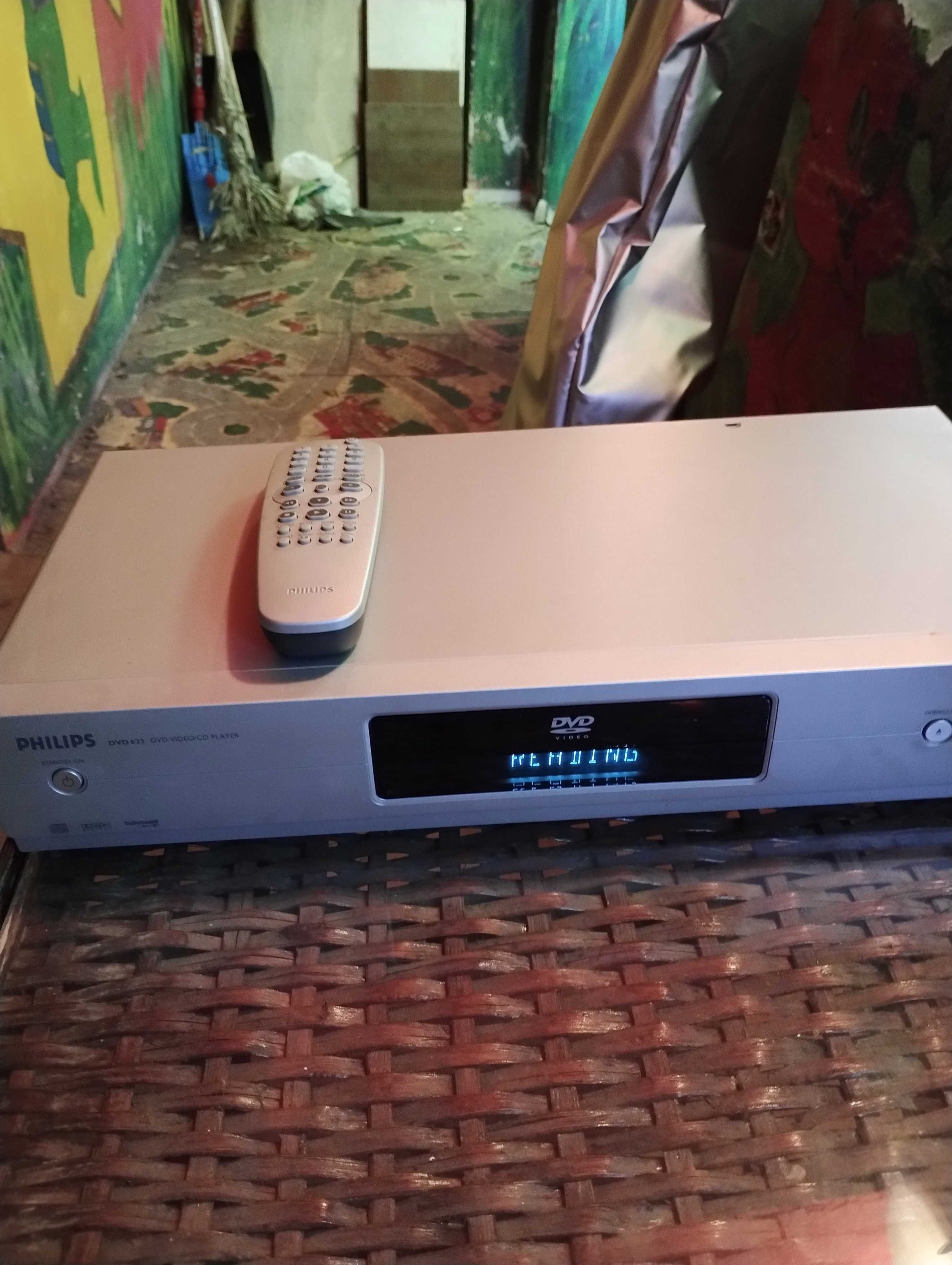 Продава cd и Dvd player Philips и LG.Работят Перфектно