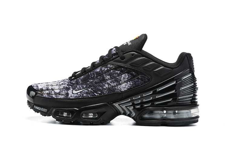 Нови мъжки маратонки Nike Air Max Plus III размери 41,42,43