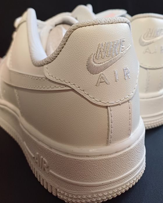 [43 н] Nike Air Force 1 бели С ПОДАРЪК