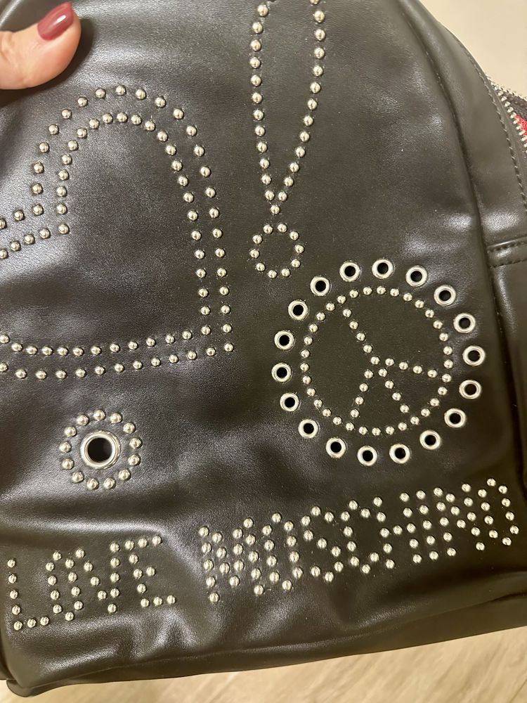 Кожена раница Love Moschino