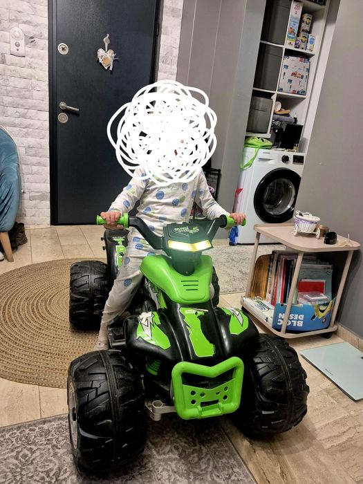 ATV Peg Perego 12V ,copii 3 ani+