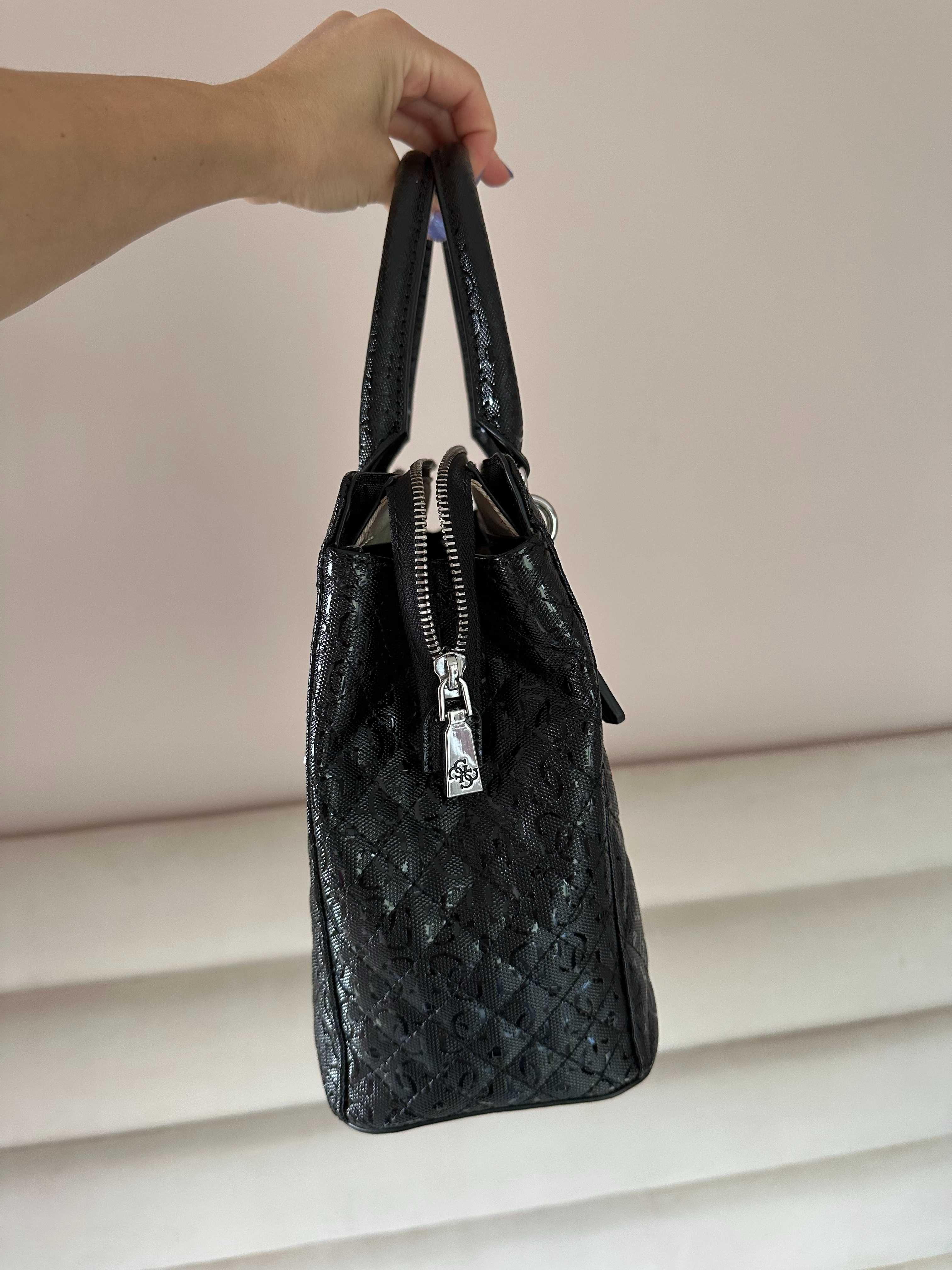 Оригинална Guess чанта — почти нова, с вкл. дълга презрамка
