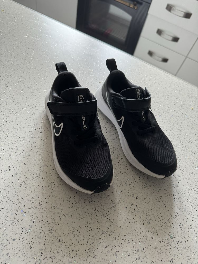 Adidasi Nike Copii Nr 32 ( 20 cm ) ca Noi Pret 70 lei