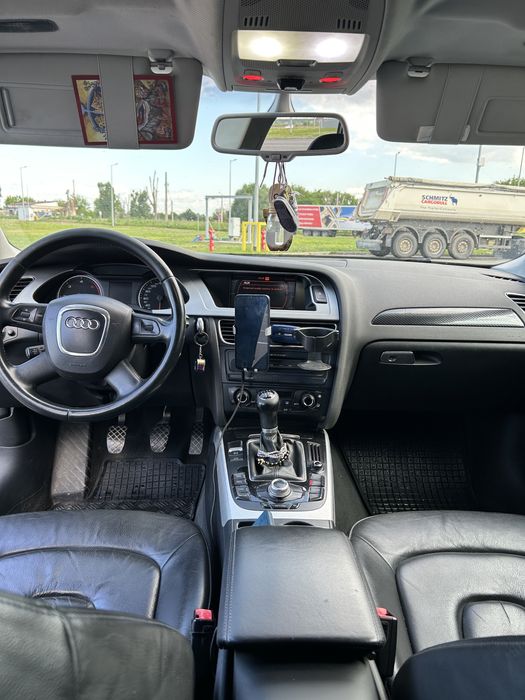 Audi a4 b8  2.0 TDI