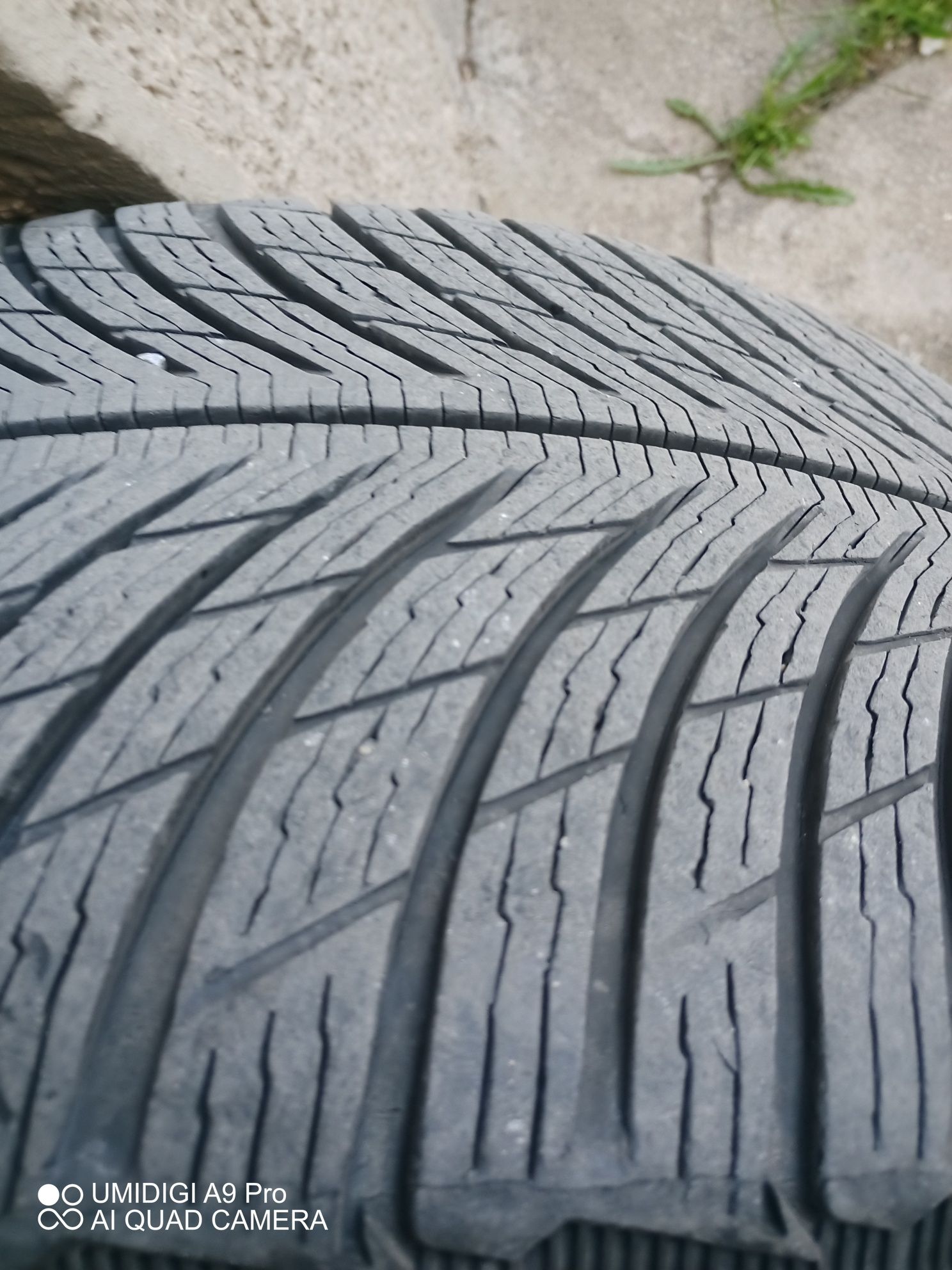 Гуми 255/40/19 Michelin