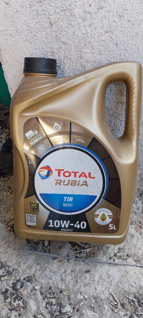 Тотал 10w40 5л туба.