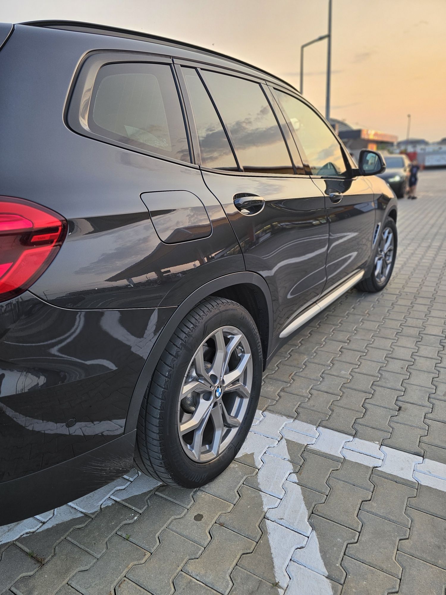 BMW X3 30e xDrive 2.0 Plug-in Hybrid.