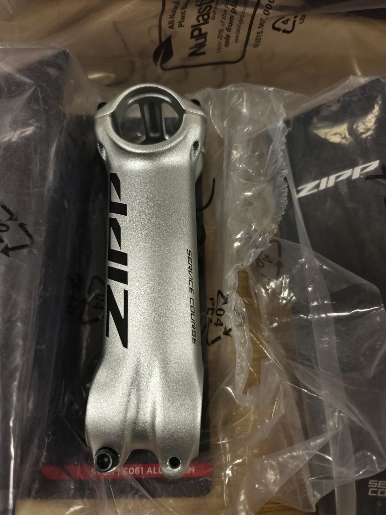 Шосейни кормила и лапи Zipp Service Course SL-80 Ergo 40,44mm сребро
