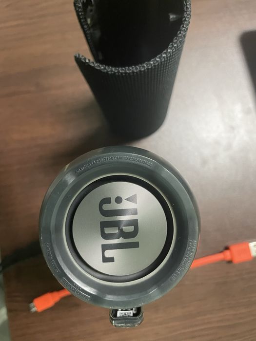 JBL FLIP 3 подходяща за части