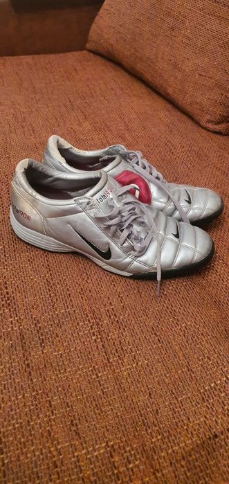 Adidasi Nike Total 90 nr 46