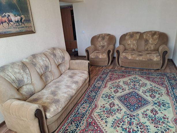 Продам мягкий уголок (2 дивана и 1 кресло)  в хорошем состоянии