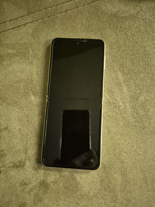 Samsung galaxy z flip 3