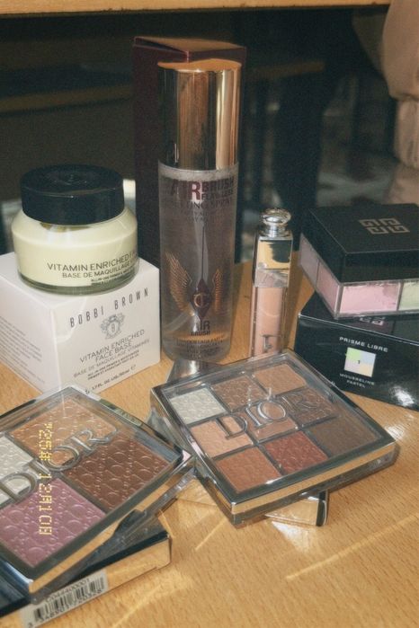 Продаю новую косметику. ДЁШЕВО!