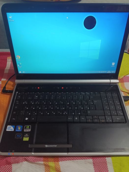Продам ноутбук Packard bell
